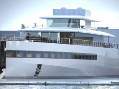 Ο Φίλιπ Σταρκ «δέσμευσε» τη θαλαμηγό του Στιβ Τζομπς